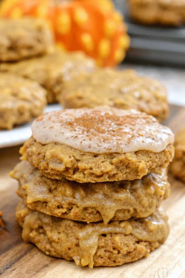 serving iced pumpkin oatmeal cookies with hot cider